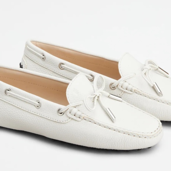 NEW Tod’s Gommino Driving Shoes in Leather size 38.5 - Picture 1 of 12